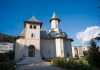 „Biserica, locul în care Dumnezeu binecuvântează și sfințește familia creștină” – conferință și lansare de carte la Catedrala „Sfinții Împărați” din Comănești